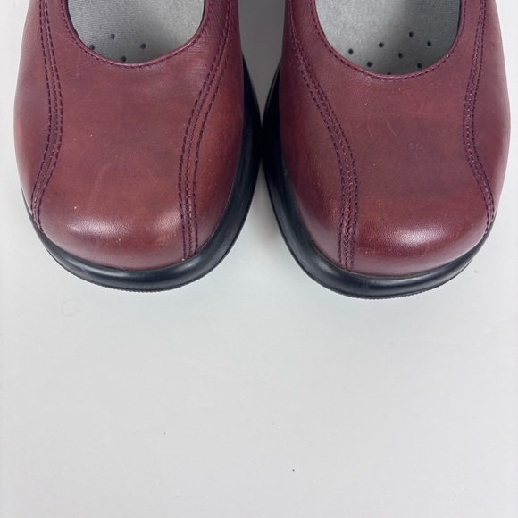 Dansko Vintage Mary Jane Platform Leather Clogs Buckle Burgundy Size 39/8.5-9 - Picture 6 of 15
